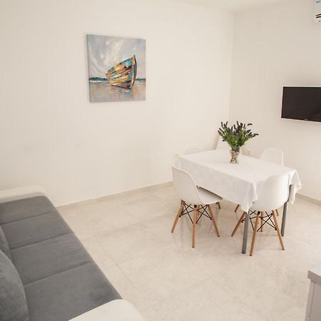 Apartment Katarina Novalja Exterior foto